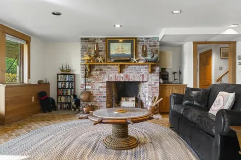 43 Woodward Farm Road Bristol ME 04539