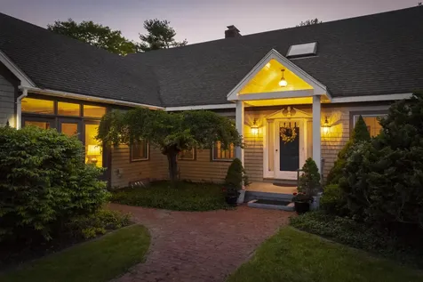 43 Woodward Farm Road Bristol ME 04539