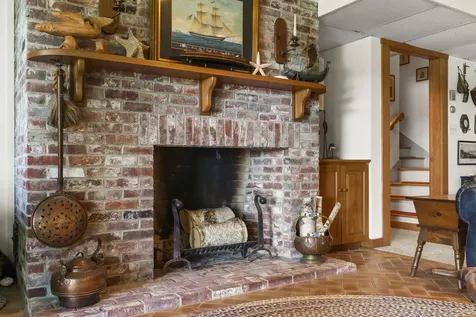 43 Woodward Farm Road Bristol ME 04539