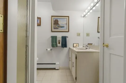 43 Woodward Farm Road Bristol ME 04539