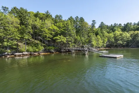 43 Woodward Farm Road Bristol ME 04539