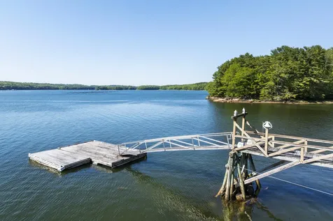 43 Woodward Farm Road Bristol ME 04539