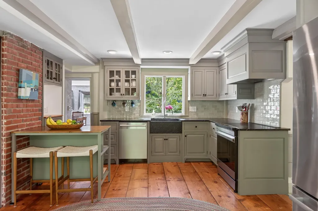 97 Old Port Road Kennebunk ME 04043