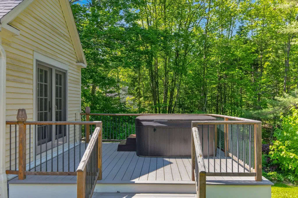 97 Old Port Road Kennebunk ME 04043