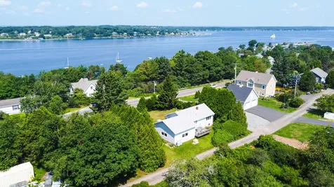 2027 Harpswell Islands Road Harpswell ME 04003