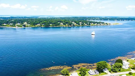 2027 Harpswell Islands Road Harpswell ME 04003