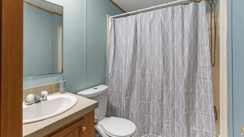 177 Yarmouth Road Gray ME 04039