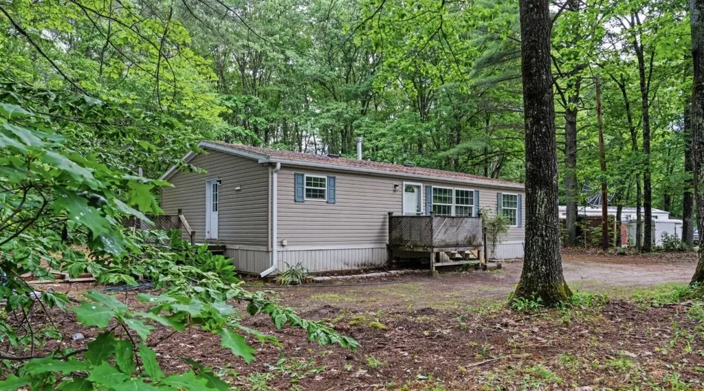 177 Yarmouth Road Gray ME 04039