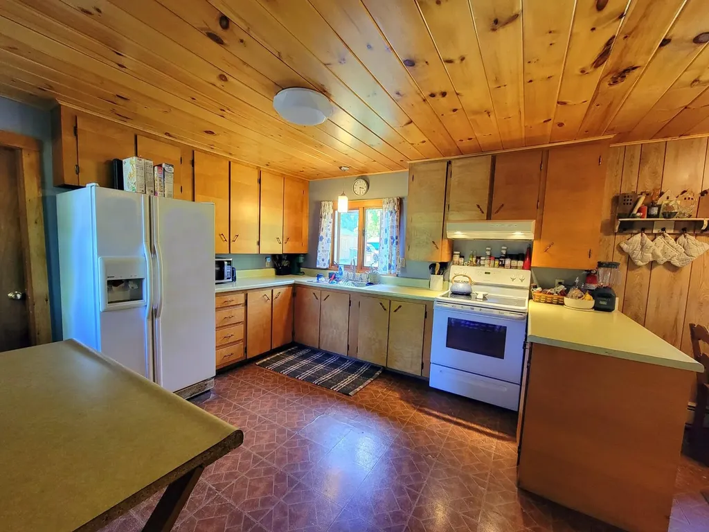186 Park Street Phillips ME 04966