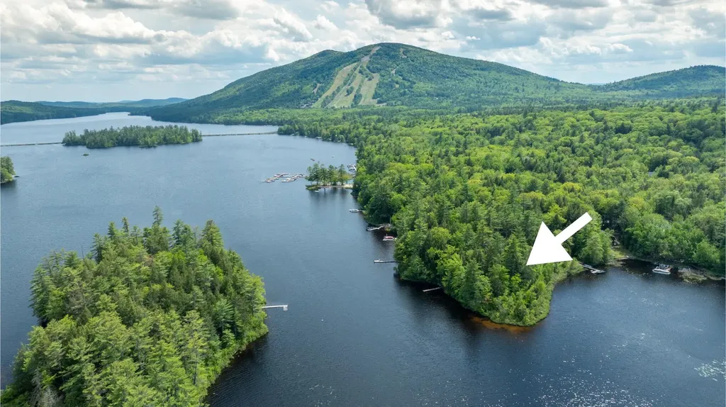 18 Hemlock Point Lane Bridgton ME 04009