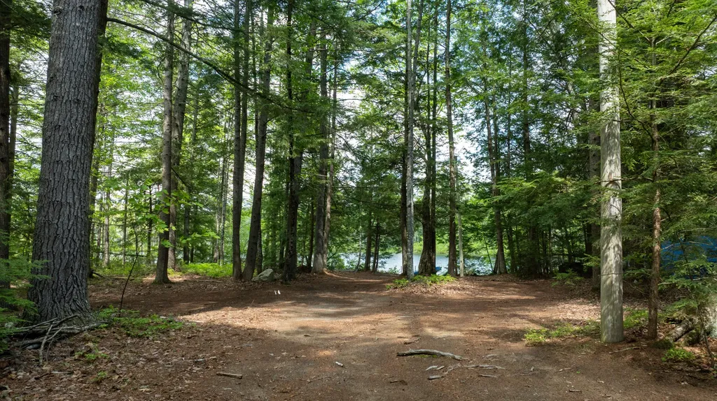 18 Hemlock Point Lane Bridgton ME 04009