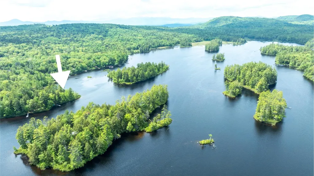 18 Hemlock Point Lane Bridgton ME 04009