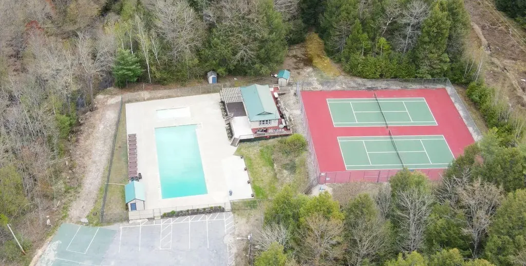 18 Hemlock Point Lane Bridgton ME 04009