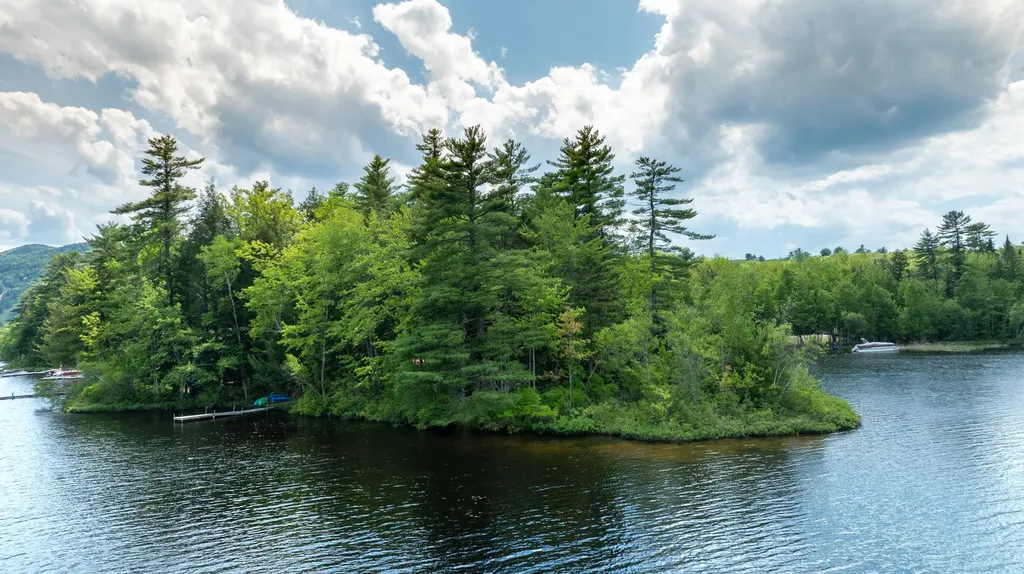 18 Hemlock Point Lane Bridgton ME 04009