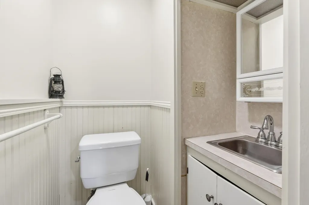 241 E Hardscrabble Road Auburn ME 04210