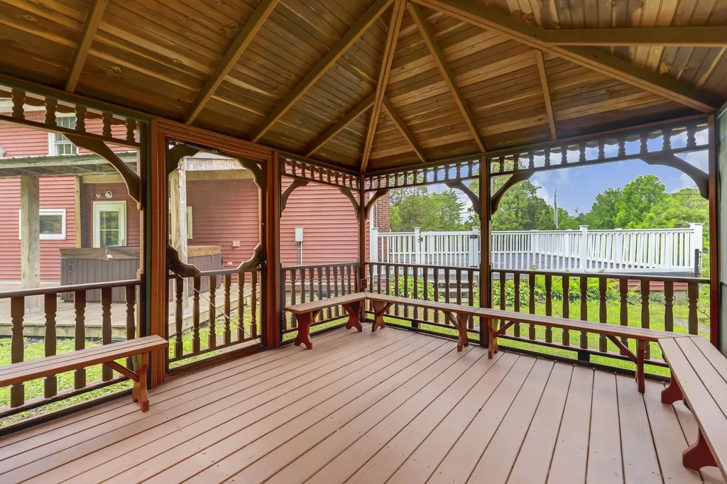 241 E Hardscrabble Road Auburn ME 04210