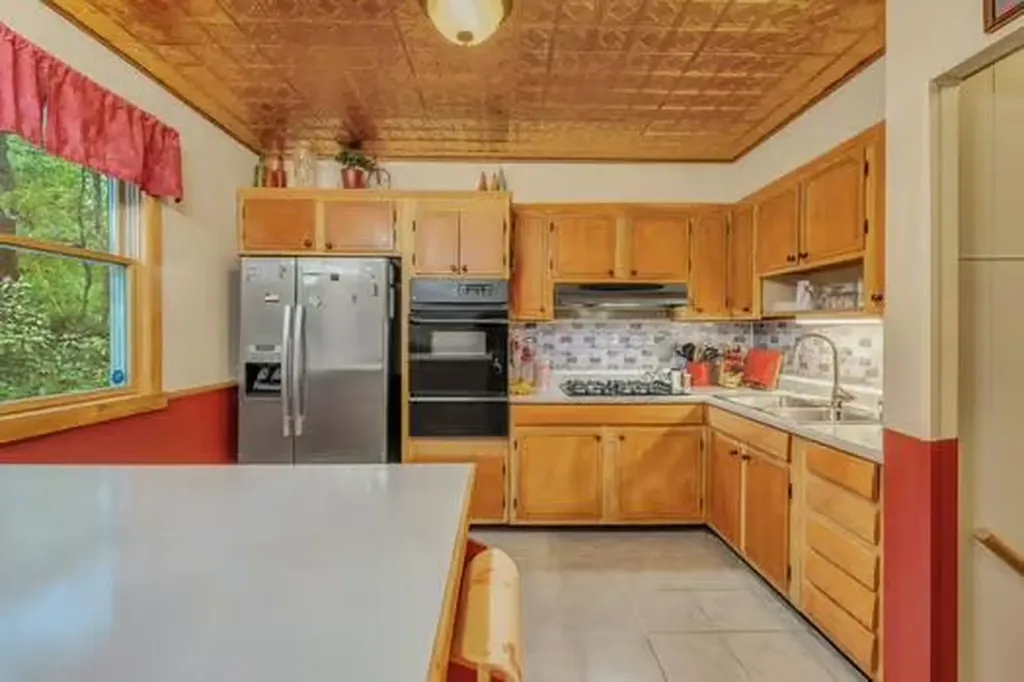 538 Main Road Eddington ME 04428