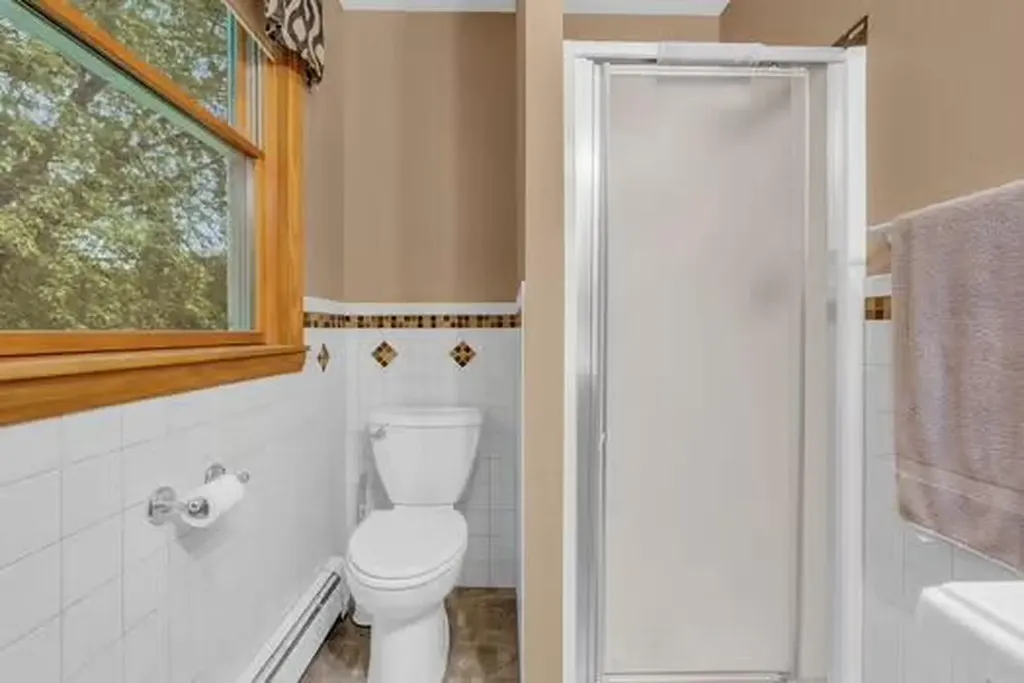 538 Main Road Eddington ME 04428
