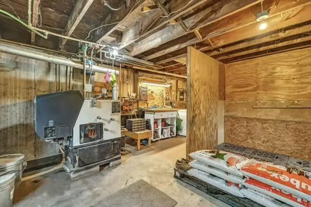 538 Main Road Eddington ME 04428