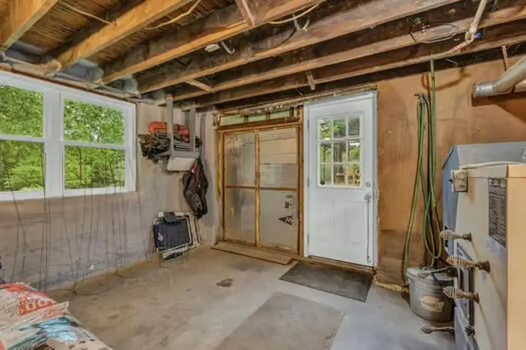 538 Main Road Eddington ME 04428
