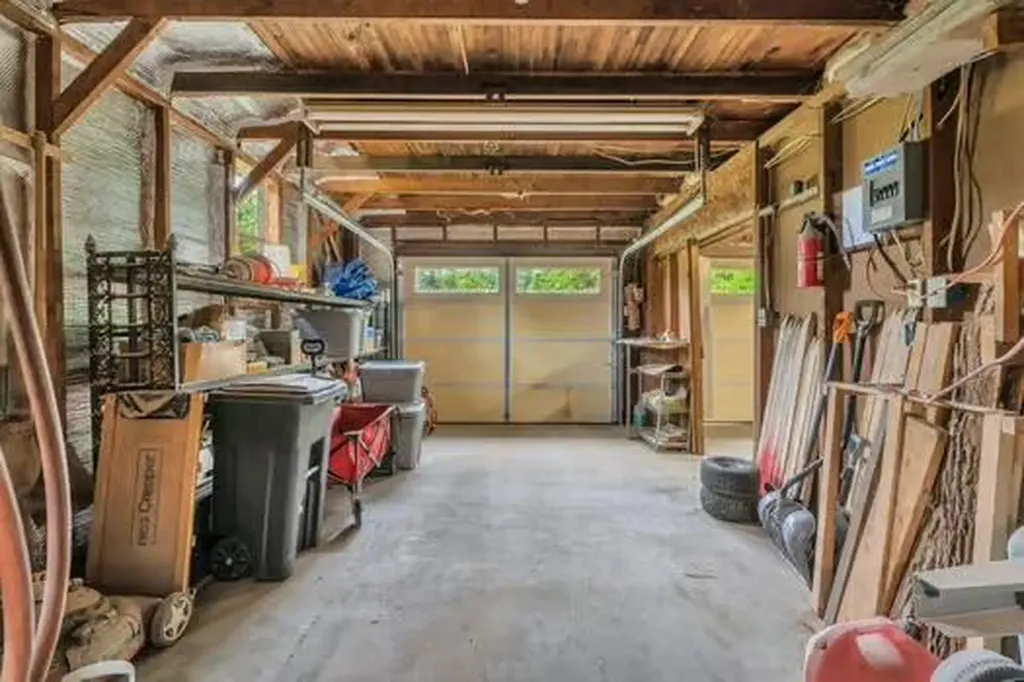 538 Main Road Eddington ME 04428