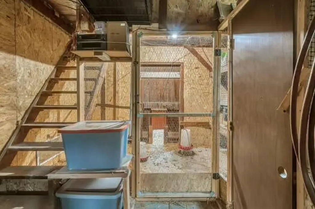 538 Main Road Eddington ME 04428