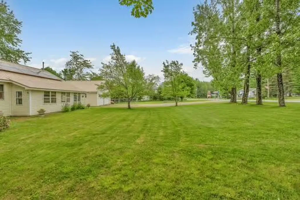 538 Main Road Eddington ME 04428