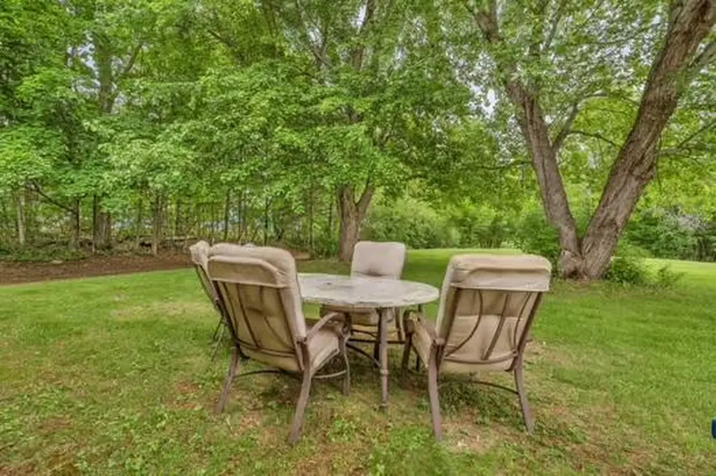 538 Main Road Eddington ME 04428