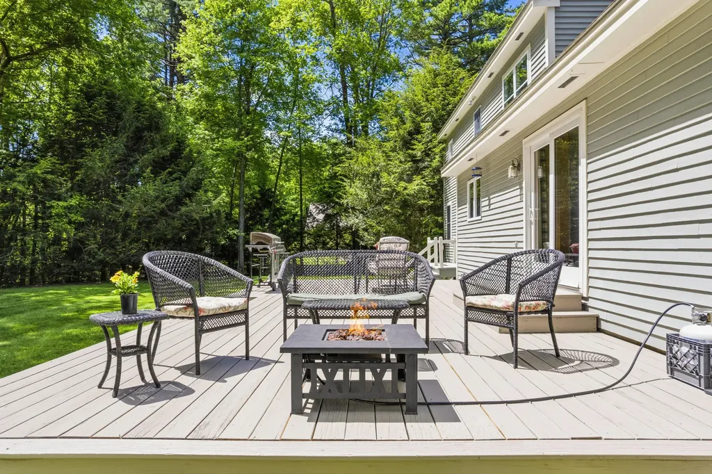 33 Hemlock Road Brunswick ME 04011
