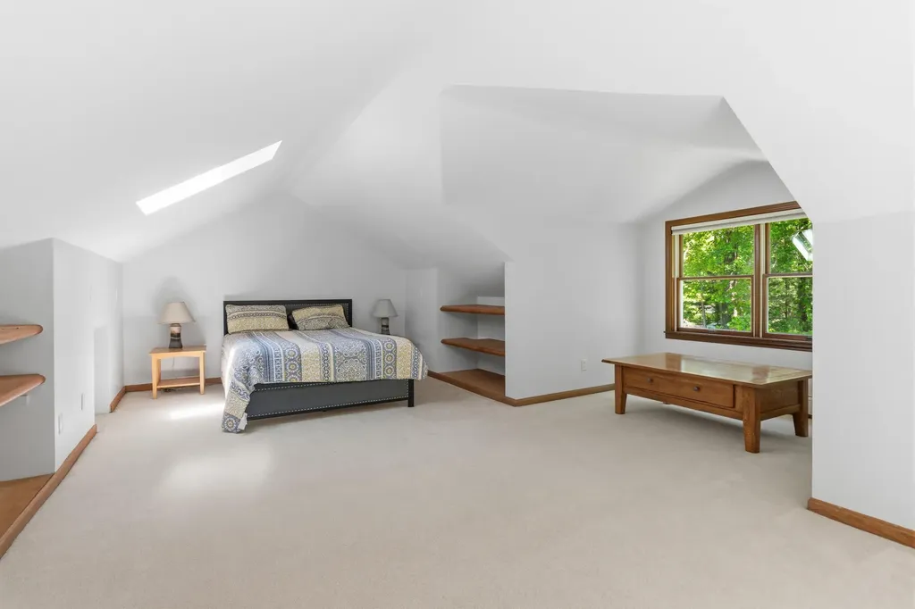 33 Hemlock Road Brunswick ME 04011