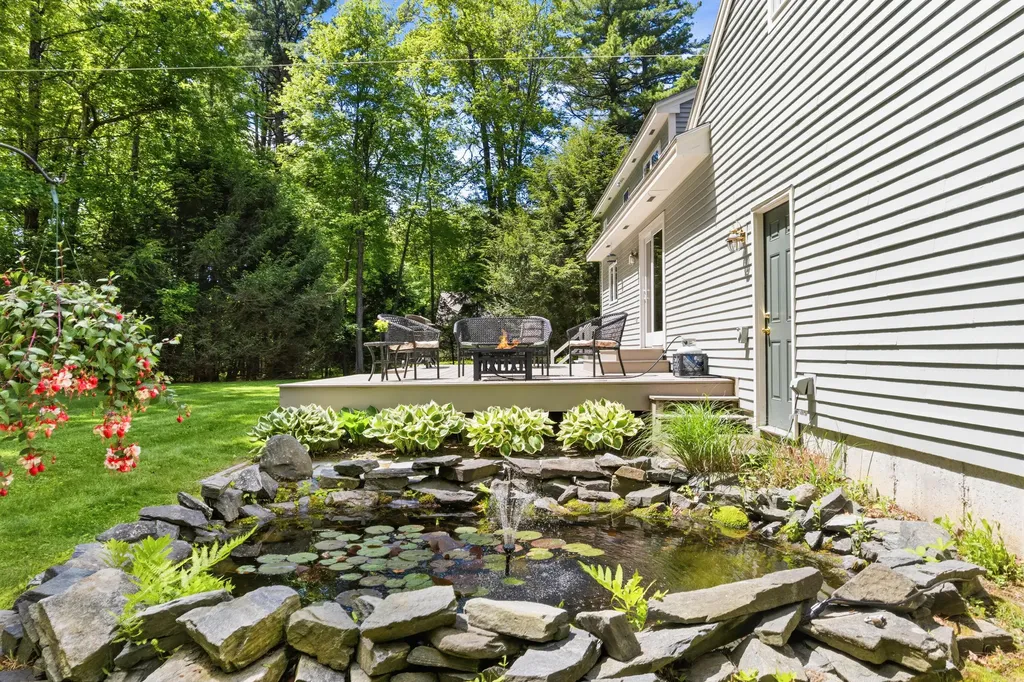 33 Hemlock Road Brunswick ME 04011