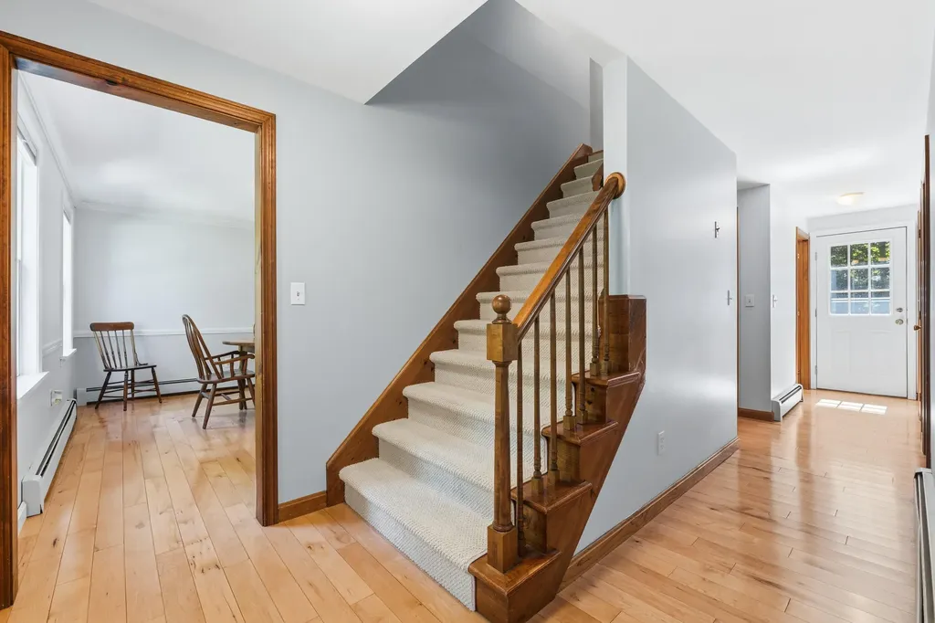 33 Hemlock Road Brunswick ME 04011