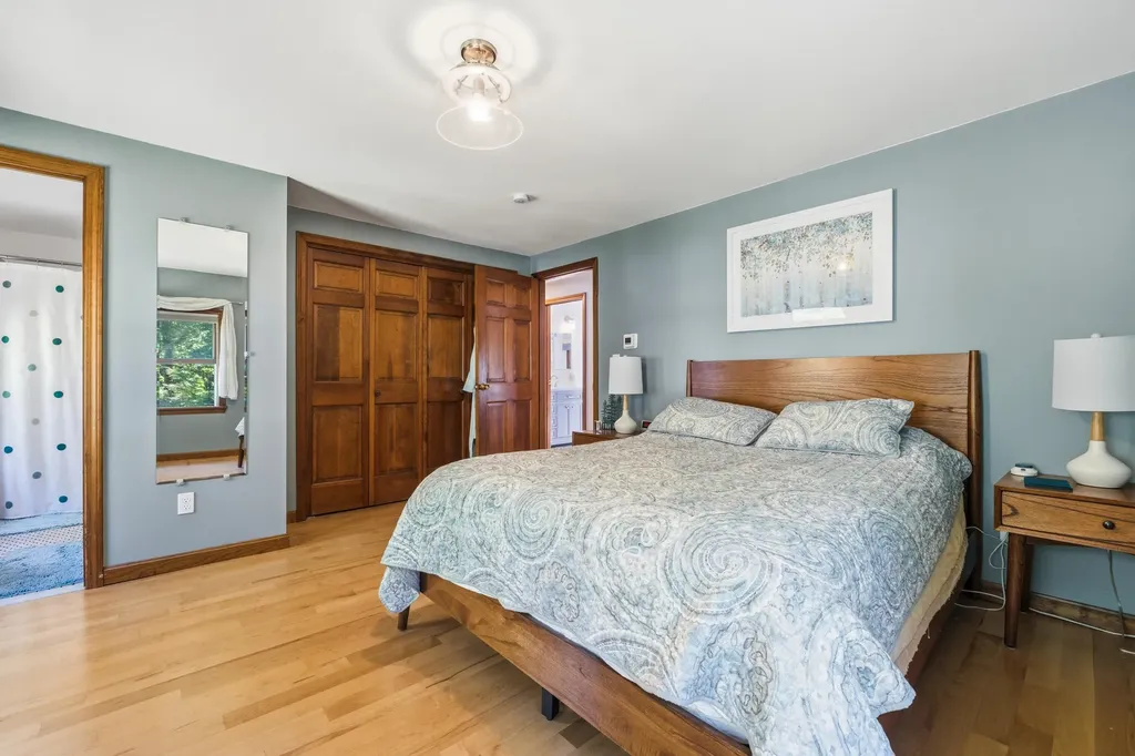 33 Hemlock Road Brunswick ME 04011