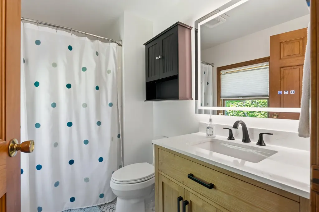 33 Hemlock Road Brunswick ME 04011