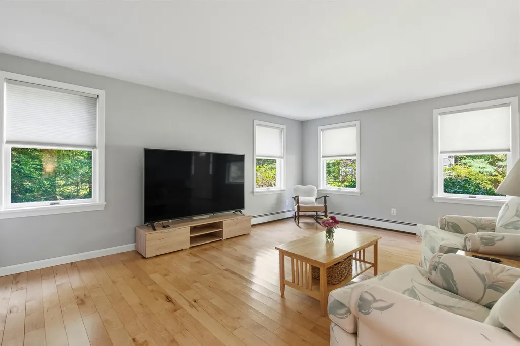 33 Hemlock Road Brunswick ME 04011