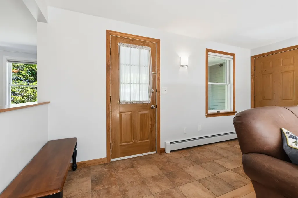 33 Hemlock Road Brunswick ME 04011