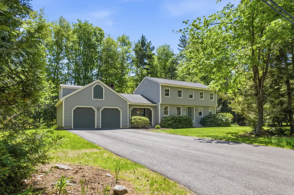 33 Hemlock Road Brunswick ME 04011