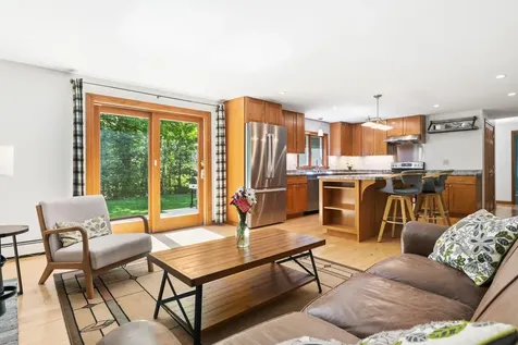 33 Hemlock Road Brunswick ME 04011