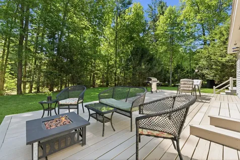 33 Hemlock Road Brunswick ME 04011