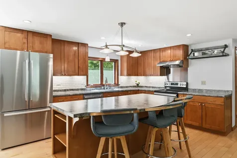 33 Hemlock Road Brunswick ME 04011