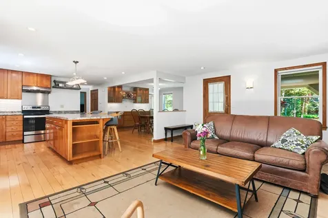 33 Hemlock Road Brunswick ME 04011