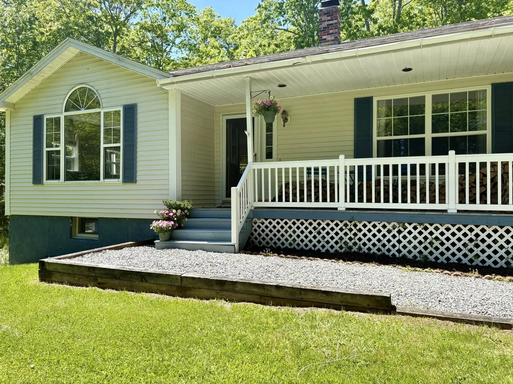 102 Trask Lane Jefferson ME 04348