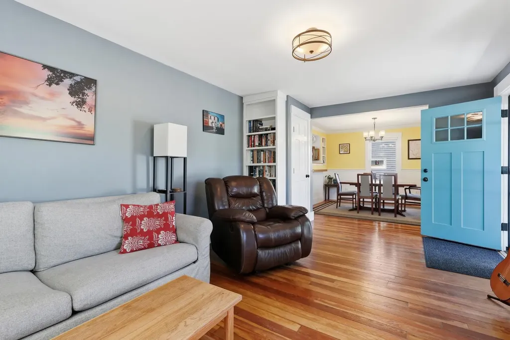 820 Sawyer Street South Portland ME 04106