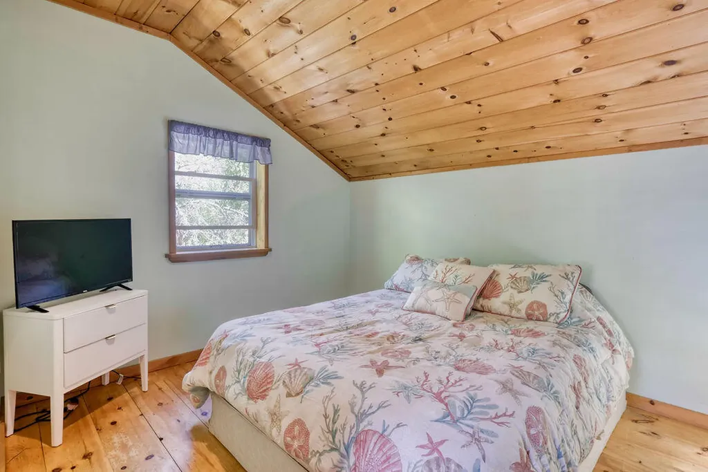 27 Spofford Drive Deer Isle ME 04627