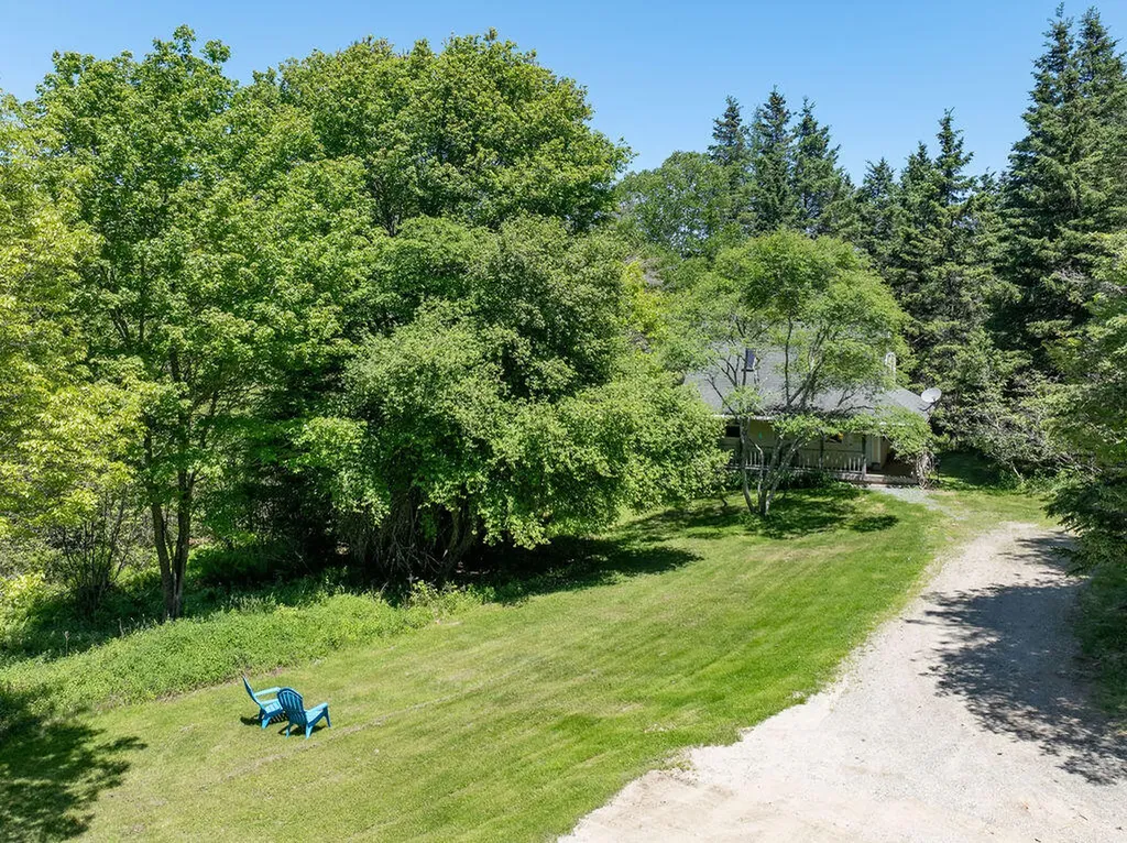 27 Spofford Drive Deer Isle ME 04627