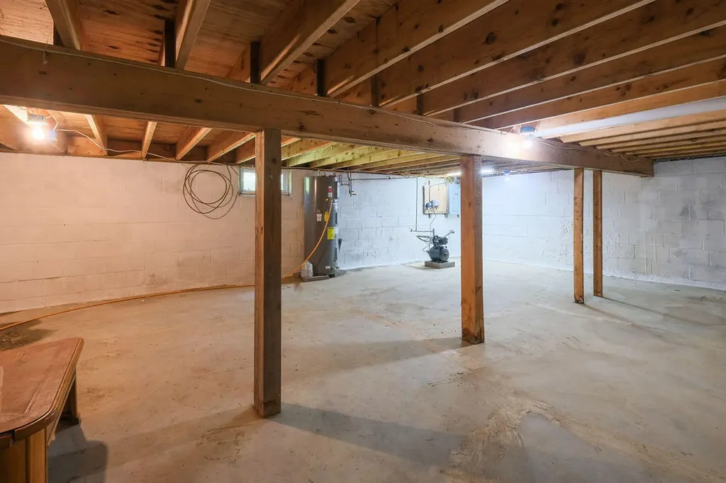 27 Spofford Drive Deer Isle ME 04627