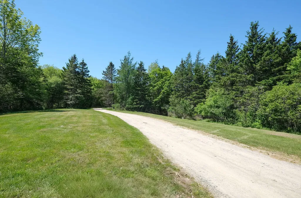 27 Spofford Drive Deer Isle ME 04627