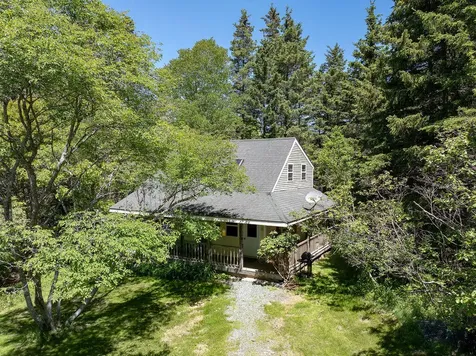27 Spofford Drive Deer Isle ME 04627
