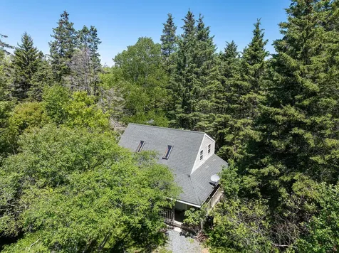 27 Spofford Drive Deer Isle ME 04627