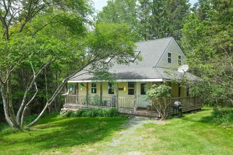 27 Spofford Drive Deer Isle ME 04627